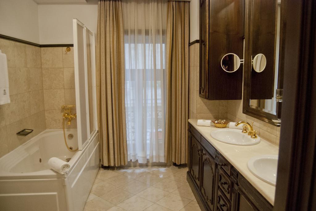 Hotel Casa Capsa Bükreş Dış mekan fotoğraf